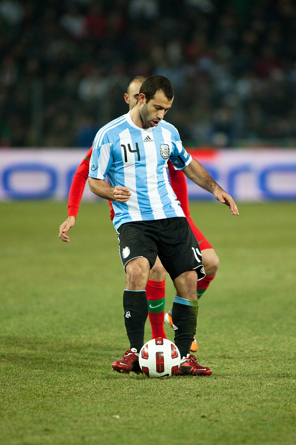 Javier Mascherano con indumentaria de la Selección Argentina durante un partido en 2011